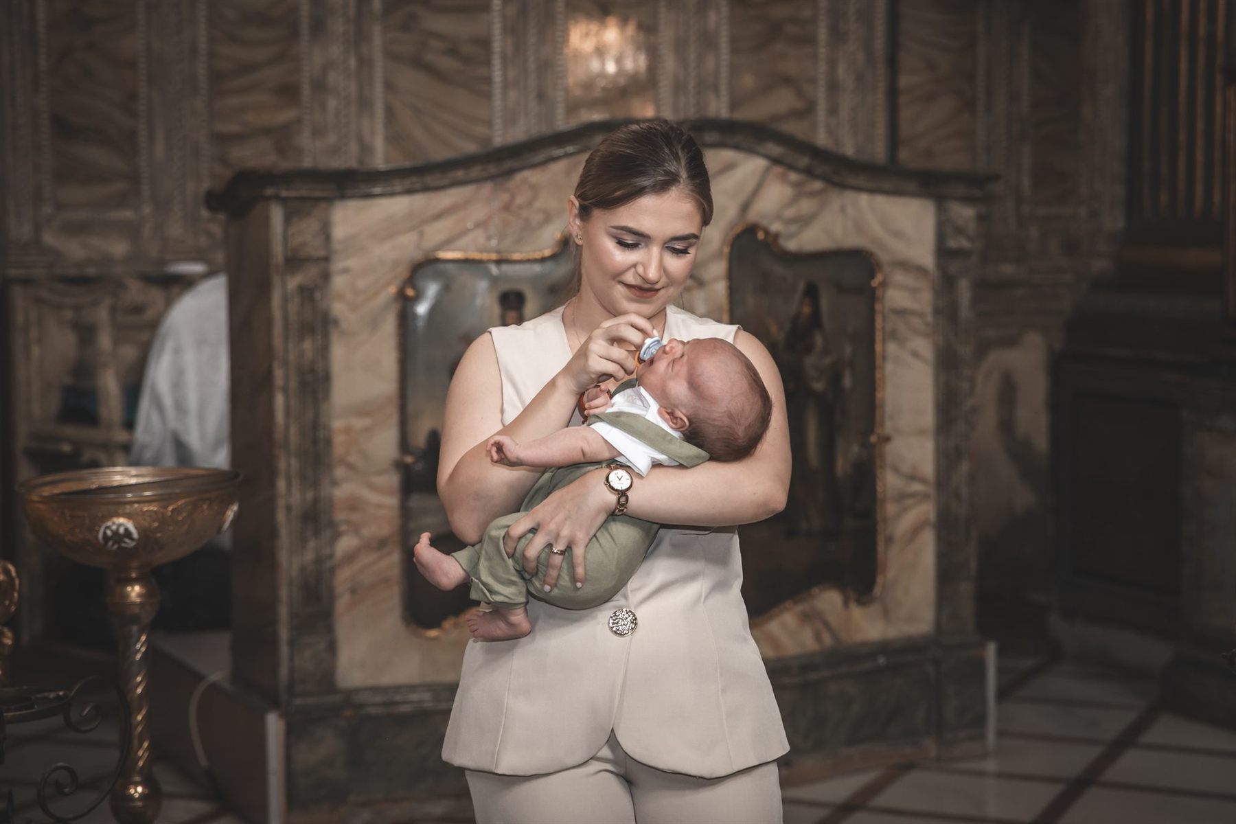 Familia și nașii la botez — fotograf botez în Oradea și județul Bihor (37)